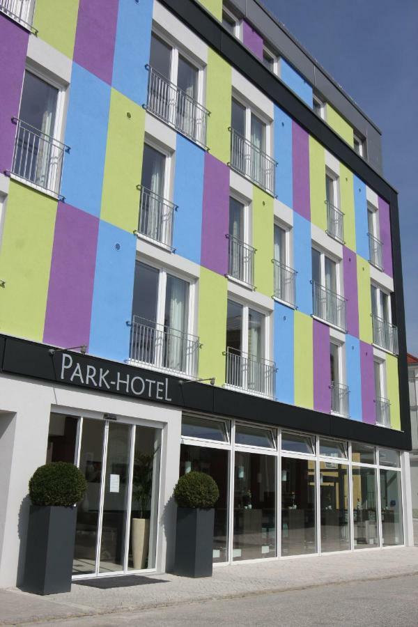 Parkhotel Pfarrkirchen Exterior photo